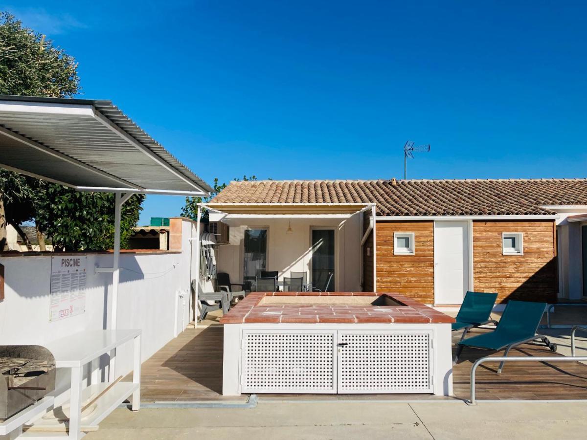 Gite Blanco Y Madera Narbonne Exterior foto