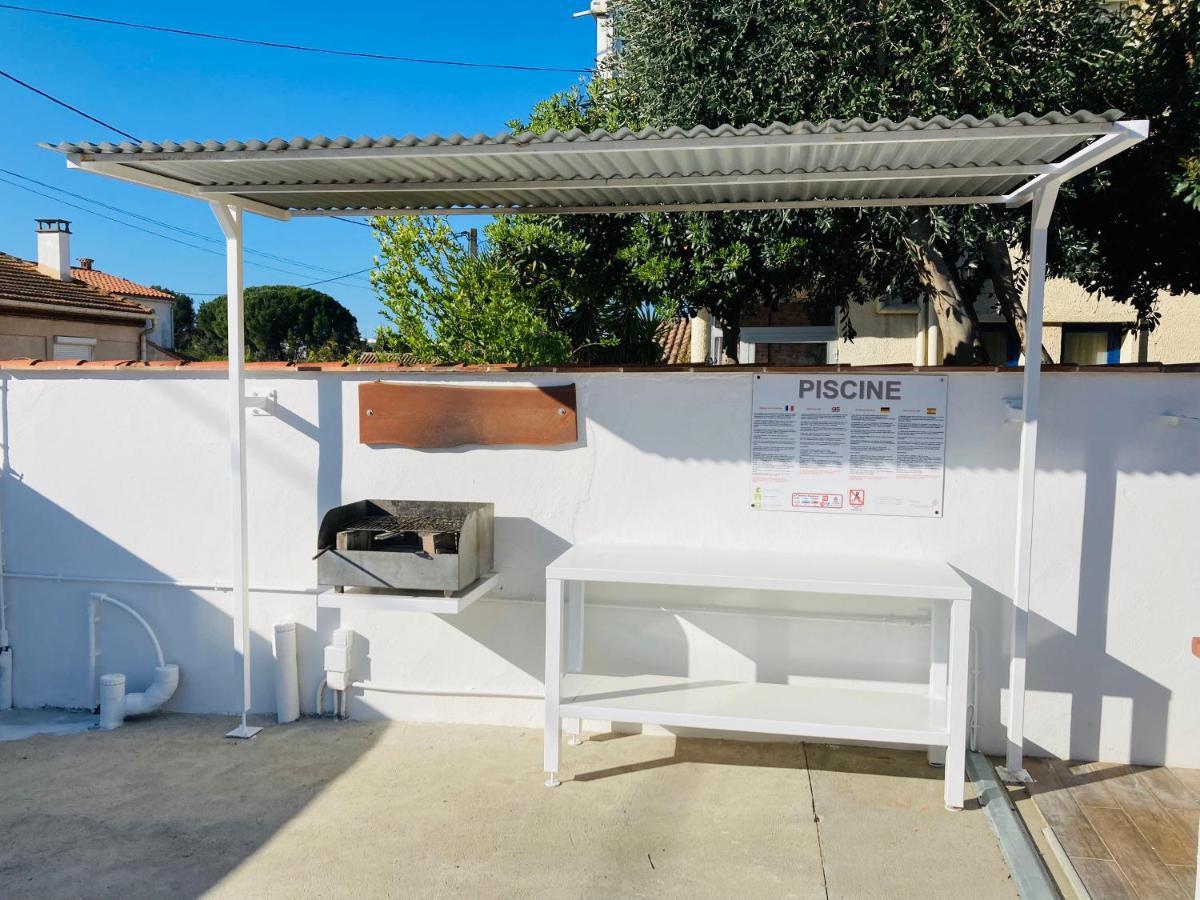 Gite Blanco Y Madera Narbonne Exterior foto